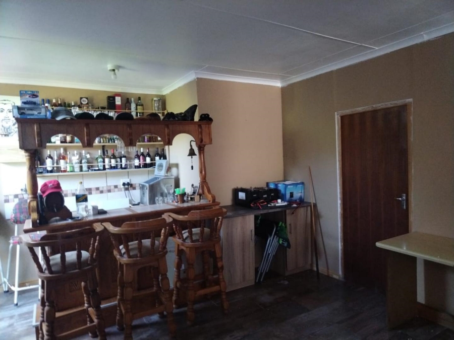 6 Bedroom Property for Sale in Bluewater Bay Western Cape